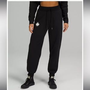Lululemon Team Canada Relaxed High-Rise Fleece Jogger size 4